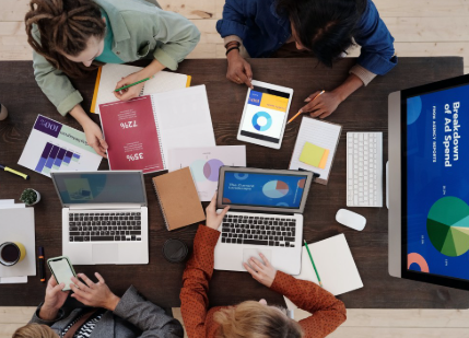 How Technology Is Redefining Social Interaction in the Digital Age